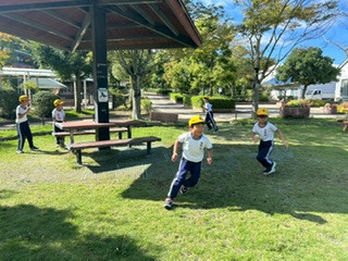 4F9A105A-3047-40B1-82A4-04DA193C4380