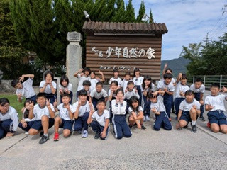 FD4A6D6F-C05B-4B79-97D2-4D3F4D4A9FDC