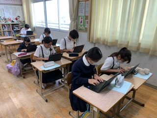 9C51FCF6-2DE0-459F-B83A-753B20B69CDB
