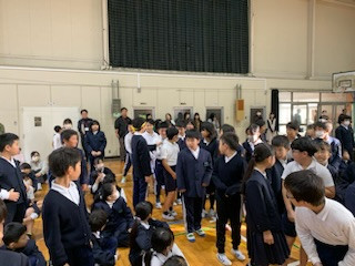 AAD6CB30-F820-4B86-A553-5C61F3BA6E29