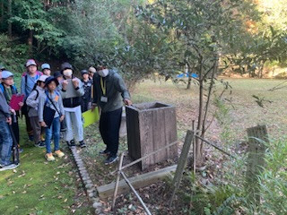 7CD94275-F952-4FDA-AC26-C1F13D404018