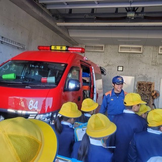 D72E0549-44D5-4AAF-96D4-A67170D89E11