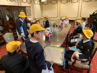 E4A348AE-0375-40F2-B5F4-BBF9218C2B00