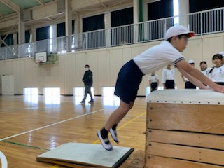 5E2B807A-BA7C-4079-9BC1-D63BE377C122