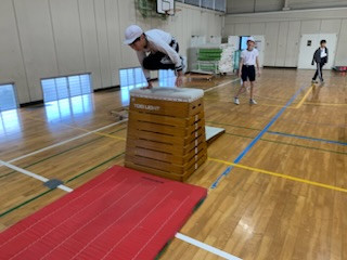 7F859175-F472-49B6-955B-4B679C01B2FC