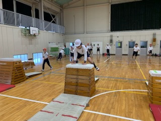 07147BA2-8905-46A5-83EC-BC6EC6DE1364