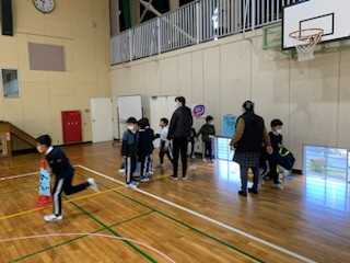 D6790EE5-FDC6-436C-81FE-79AEB1DCA967