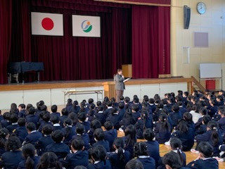 FEEAD989-F203-42F1-9AD5-38017D602518