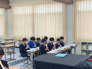 A8CF49B6-4DCA-4367-86DD-95404C8FB33F