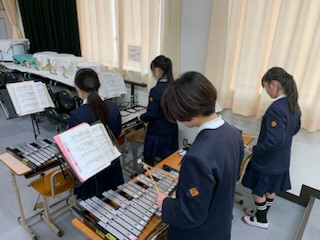 D0C22D90-8CFC-4E5A-B4DF-7441E7C8A78C