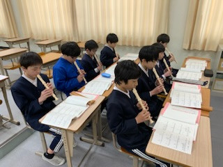 B766A0F7-72FF-44B6-B6A3-FA34D282E199