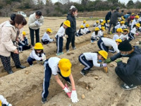 6D474E8E-75DF-4D60-8C6A-43E98570B43E