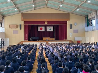 D572F806-09F7-42F9-9428-1F8355F044DF